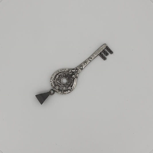 RUSTIC KEY